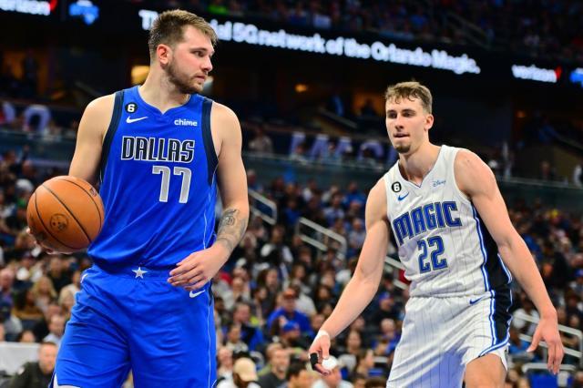 开云中国-东契奇连续30+纪录中断 独行侠无精打采溃败魔术